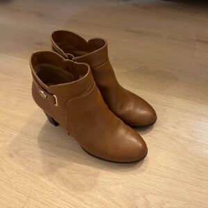 Giani Bernini Brown Ankle Booties